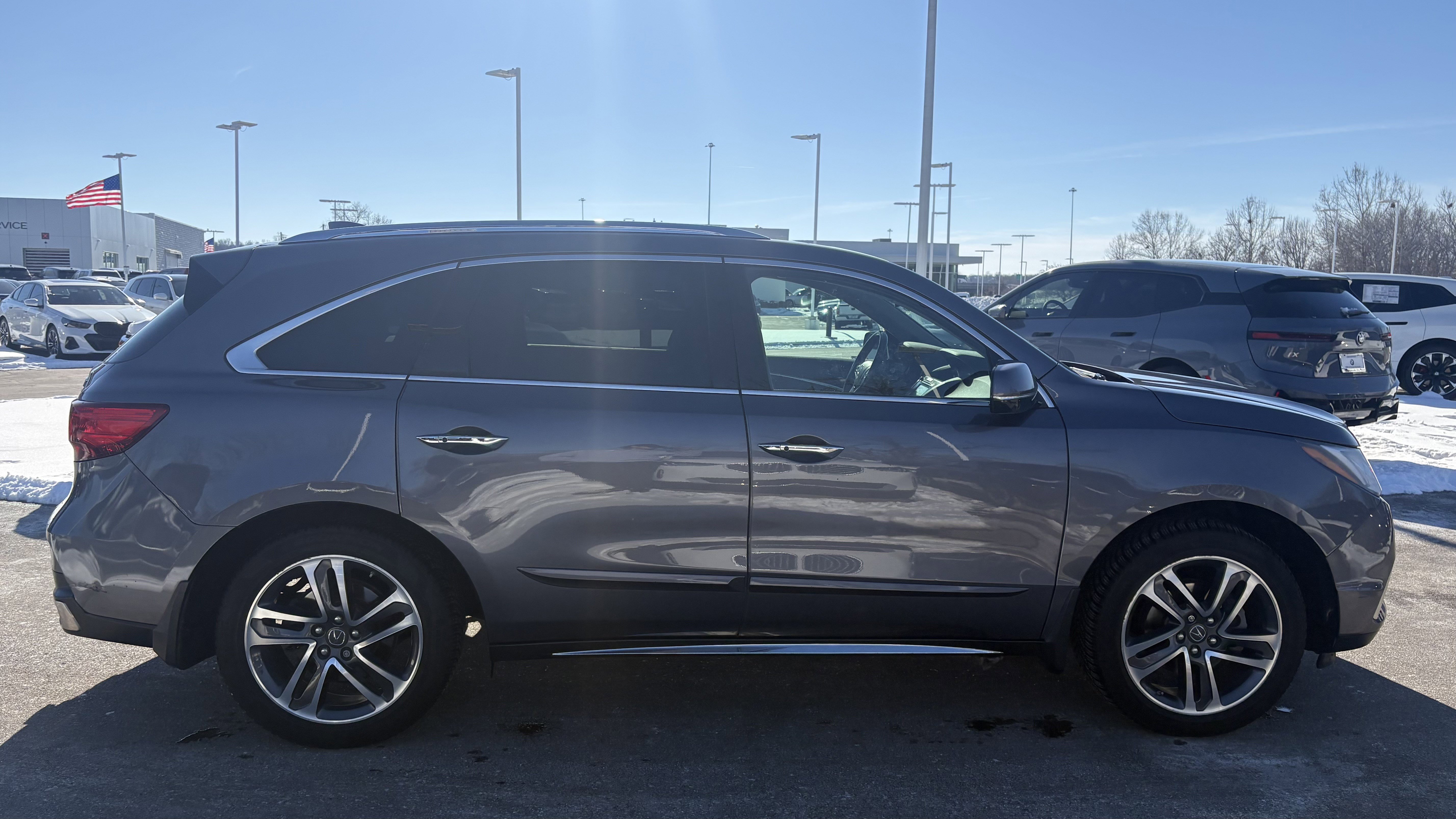 Used 2018 Acura MDX SH-AWD w/ Advance Package image 11