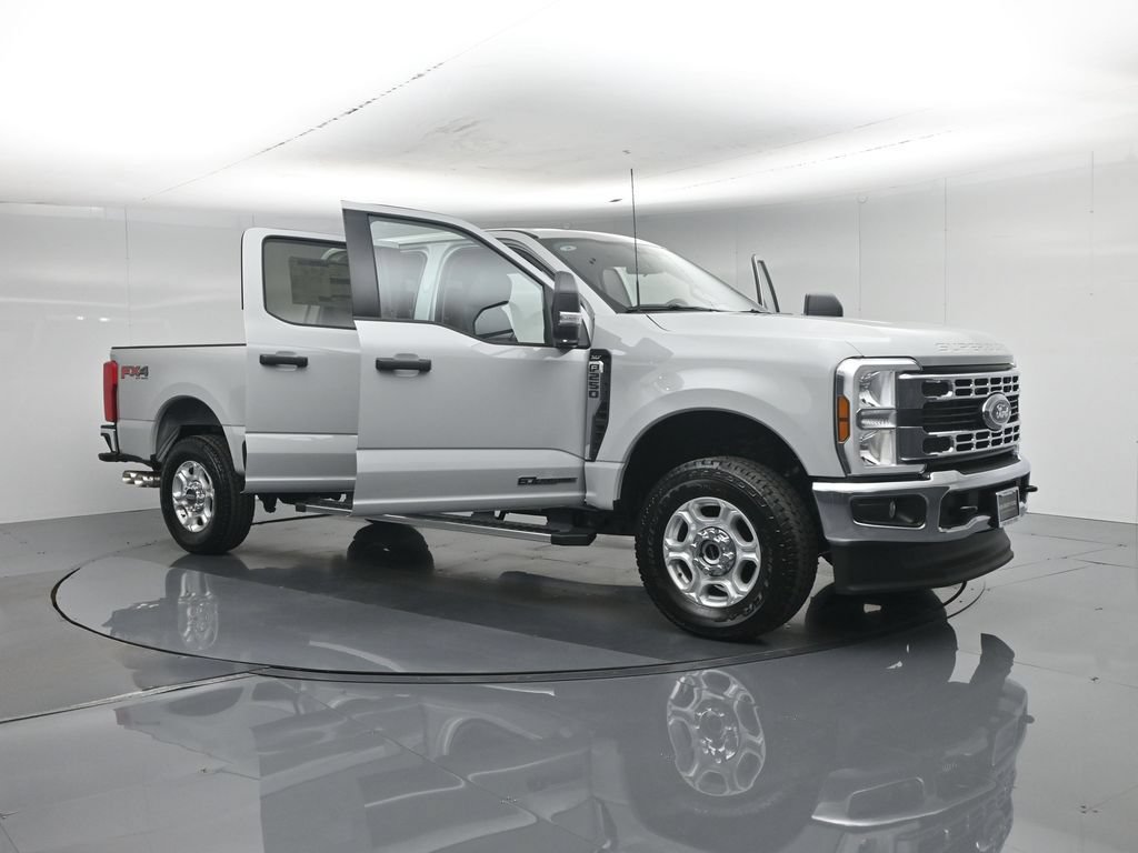 New 2026 Ford F250 XLT w/ FX4 Off-Road Package AWD/4WD image 31
