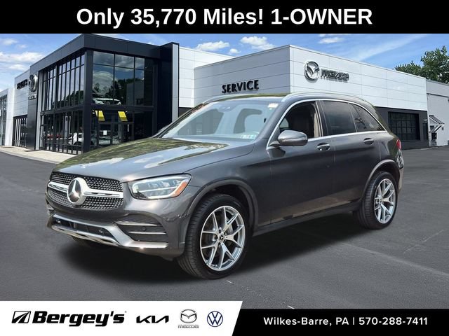 Used 2022 Mercedes-Benz GLC 300 4MATIC image 1
