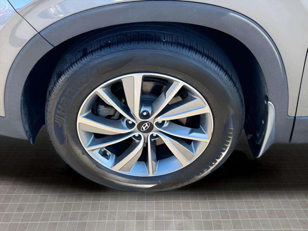 Used 2019 Hyundai Santa Fe Limited image 14