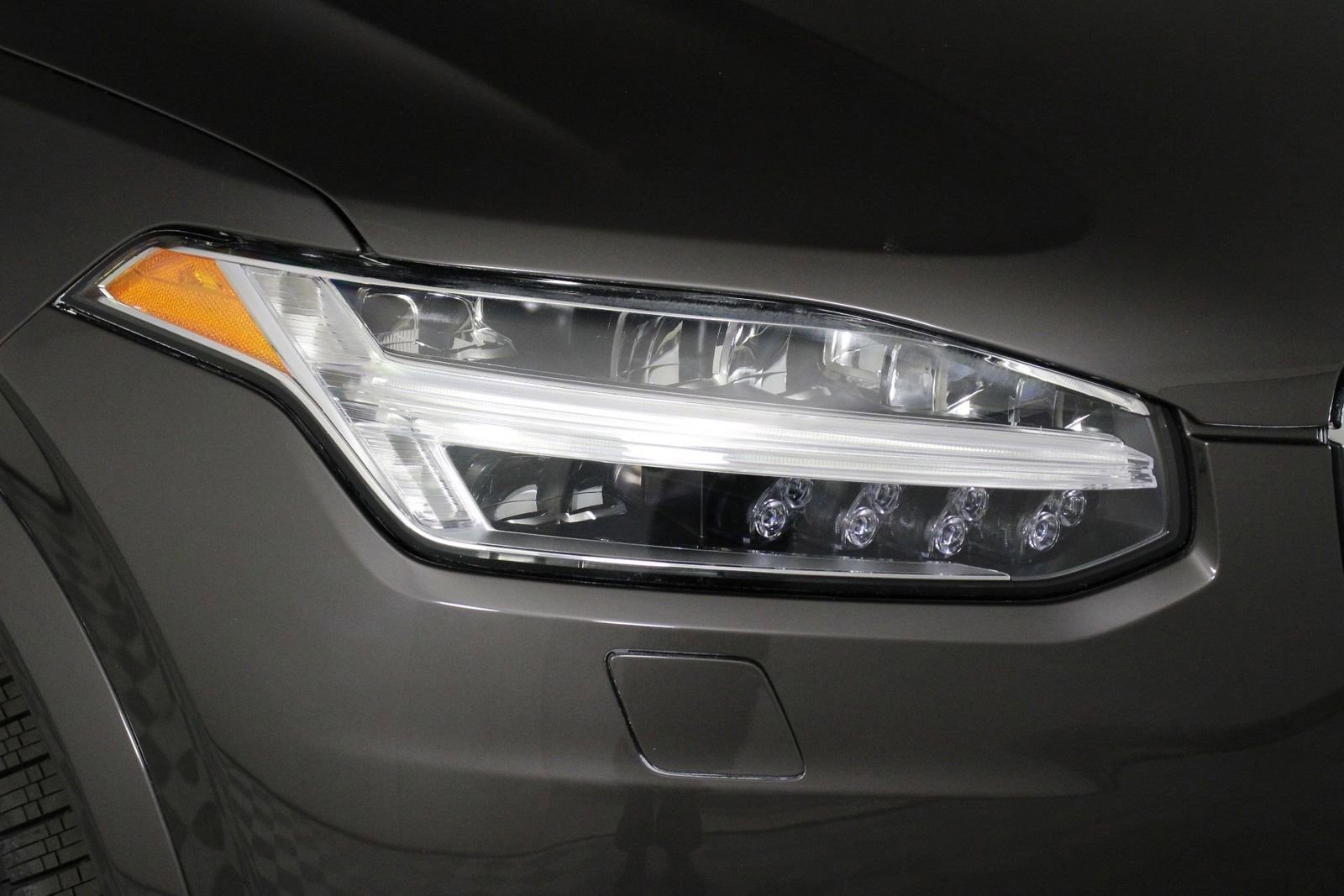 Certified 2024 Volvo XC90 T8 Plus w/ Protection Package Premier image 26