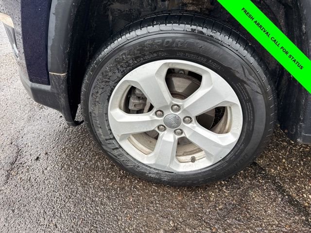 Used 2018 Jeep Compass Latitude w/ Cold Weather Group image 3