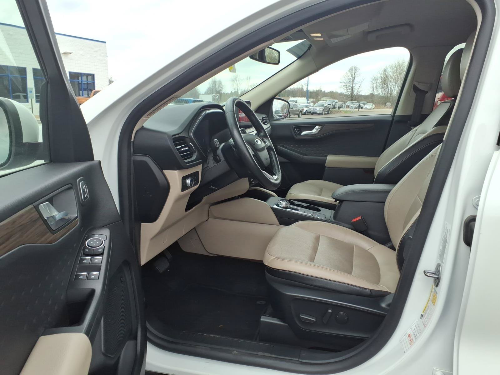 Used 2020 Ford Escape Titanium AWD/4WD image 10