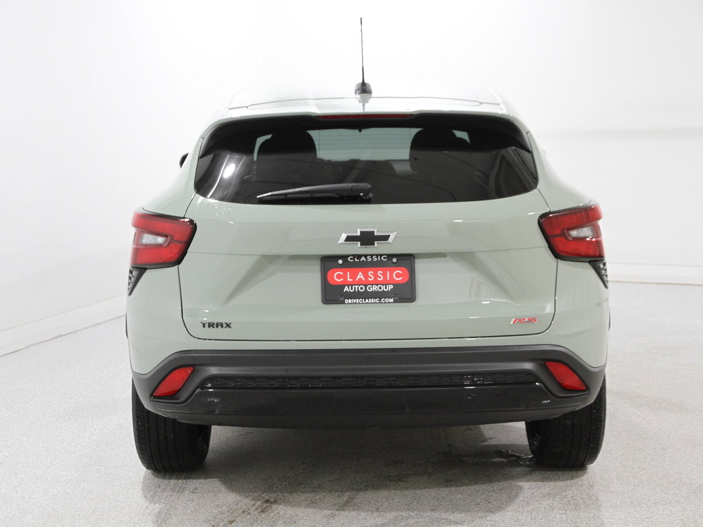 Certified 2024 Chevrolet Trax RS w/ Driver Confidence Package image 19