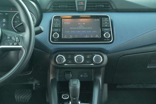Used 2025 Nissan Versa SV FWD image 29