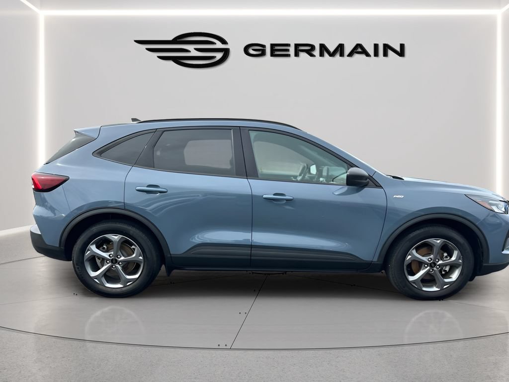 Certified 2025 Ford Escape ST-Line FWD image 8