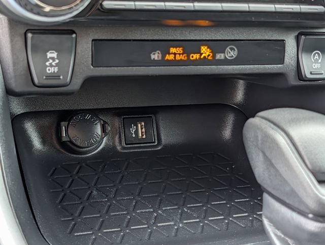 Used 2024 Toyota RAV4 XLE w/ Convenience Package FWD image 17