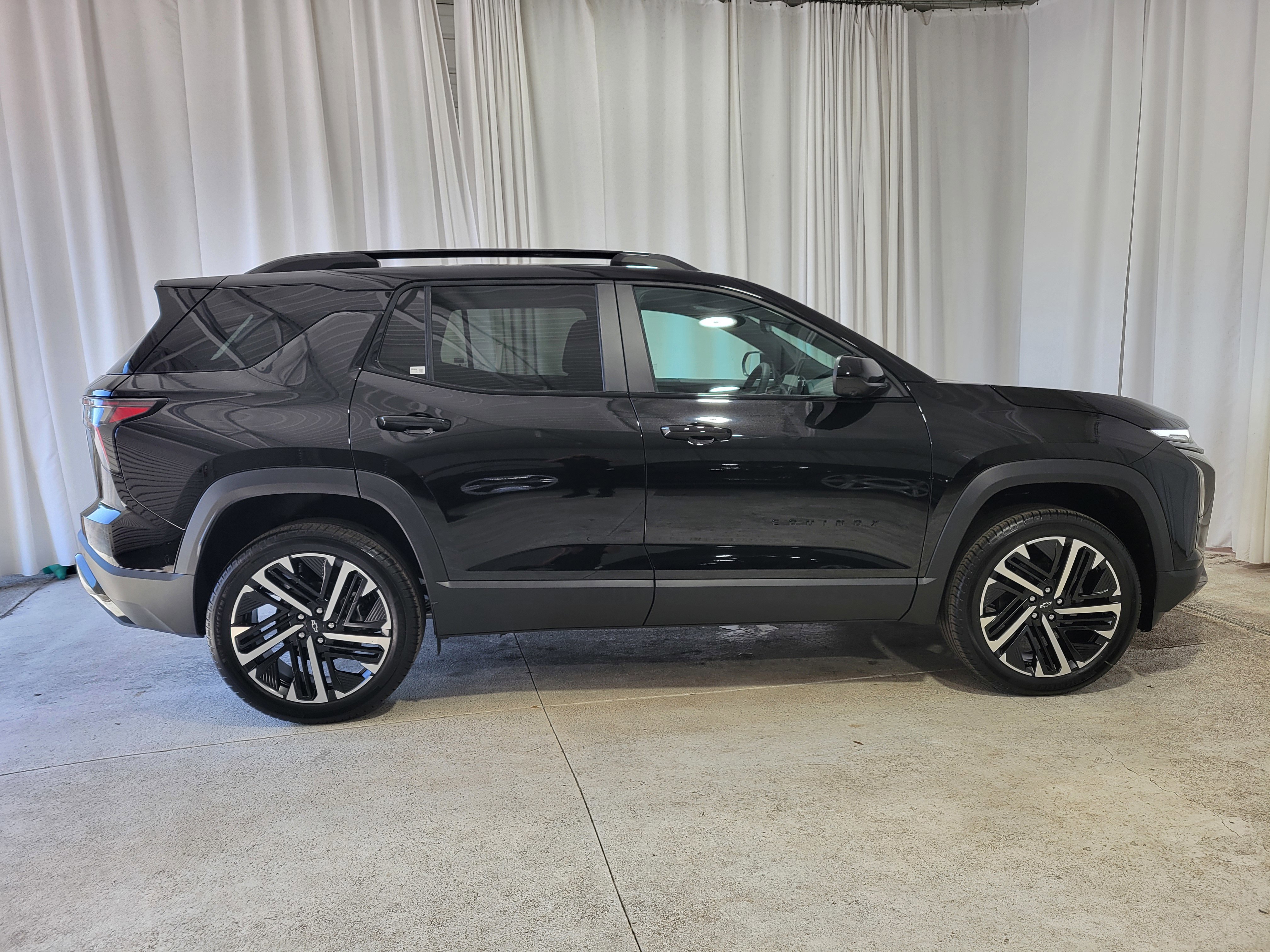 New 2026 Chevrolet Equinox RS w/ Convenience Package III image 4