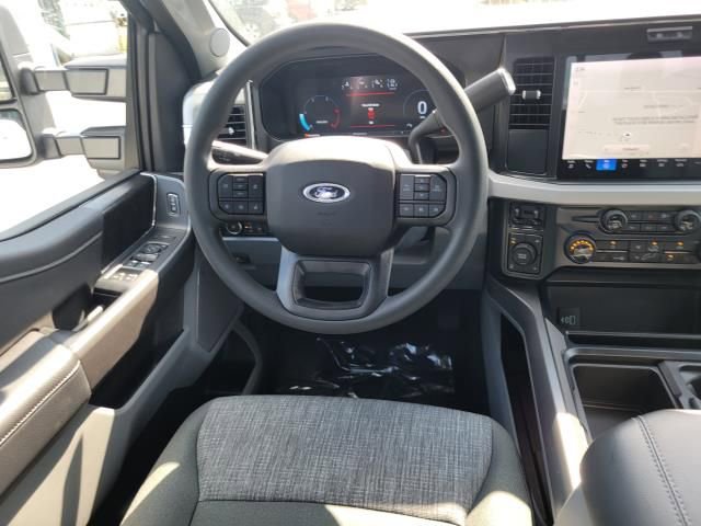New 2026 Ford F250 4x4 Crew Cab Super Duty image 19