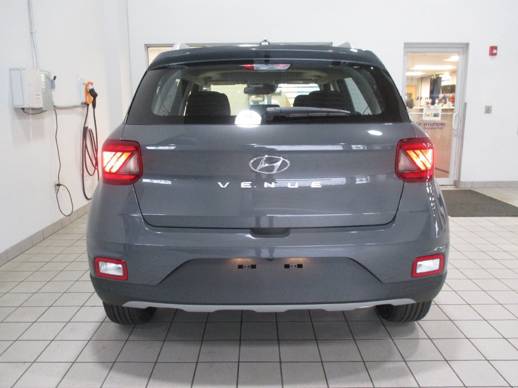 New 2026 Hyundai Venue SEL FWD image 13