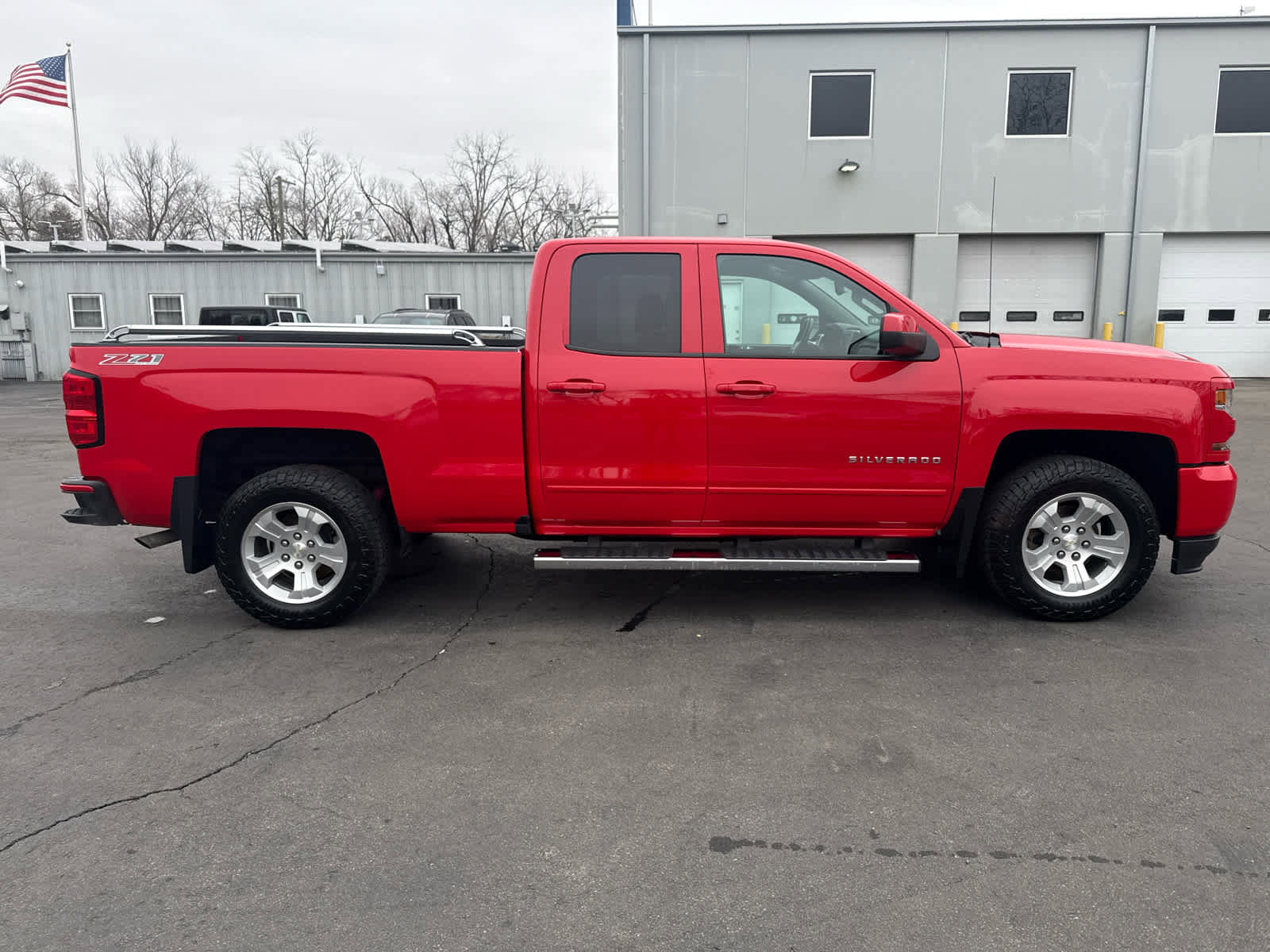Used 2017 Chevrolet Silverado 1500 LT w/ All Star Edition image 2