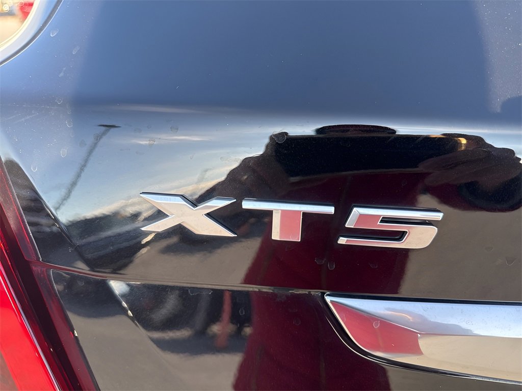 Used 2025 Cadillac XT5 Premium Luxury image 11
