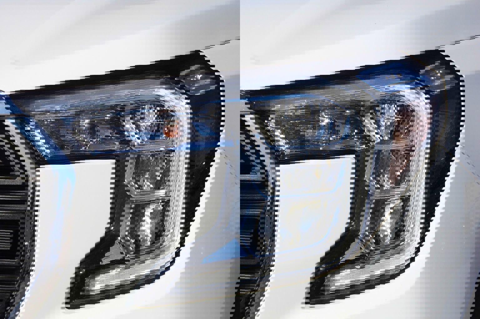 Used 2022 GMC Terrain SLE w/ Driver Convenience Package image 9