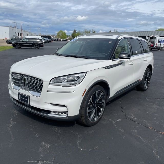 Used 2020 Lincoln Aviator Reserve w/ Equipment Group 202A AWD/4WD image 3