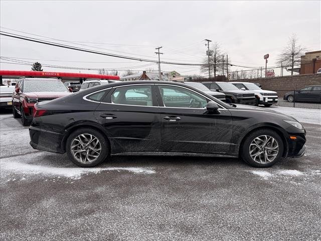 Used 2023 Hyundai Sonata SEL w/ Cargo Package image 11