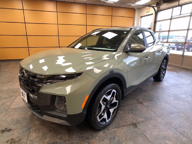 Used 2024 Hyundai Santa Cruz Limited AWD/4WD image 3