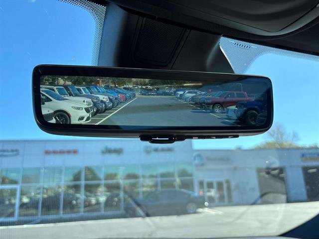 New 2025 Jeep Grand Cherokee L Limited image 12