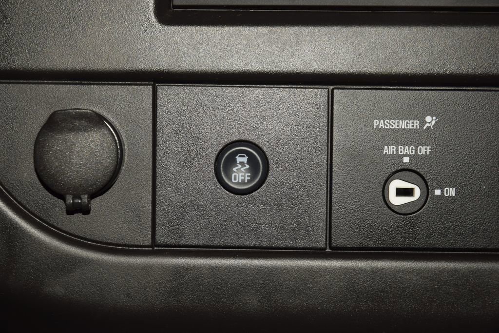 Used 2023 Chevrolet Express 3500 w/ Power Convenience Package RWD image 22
