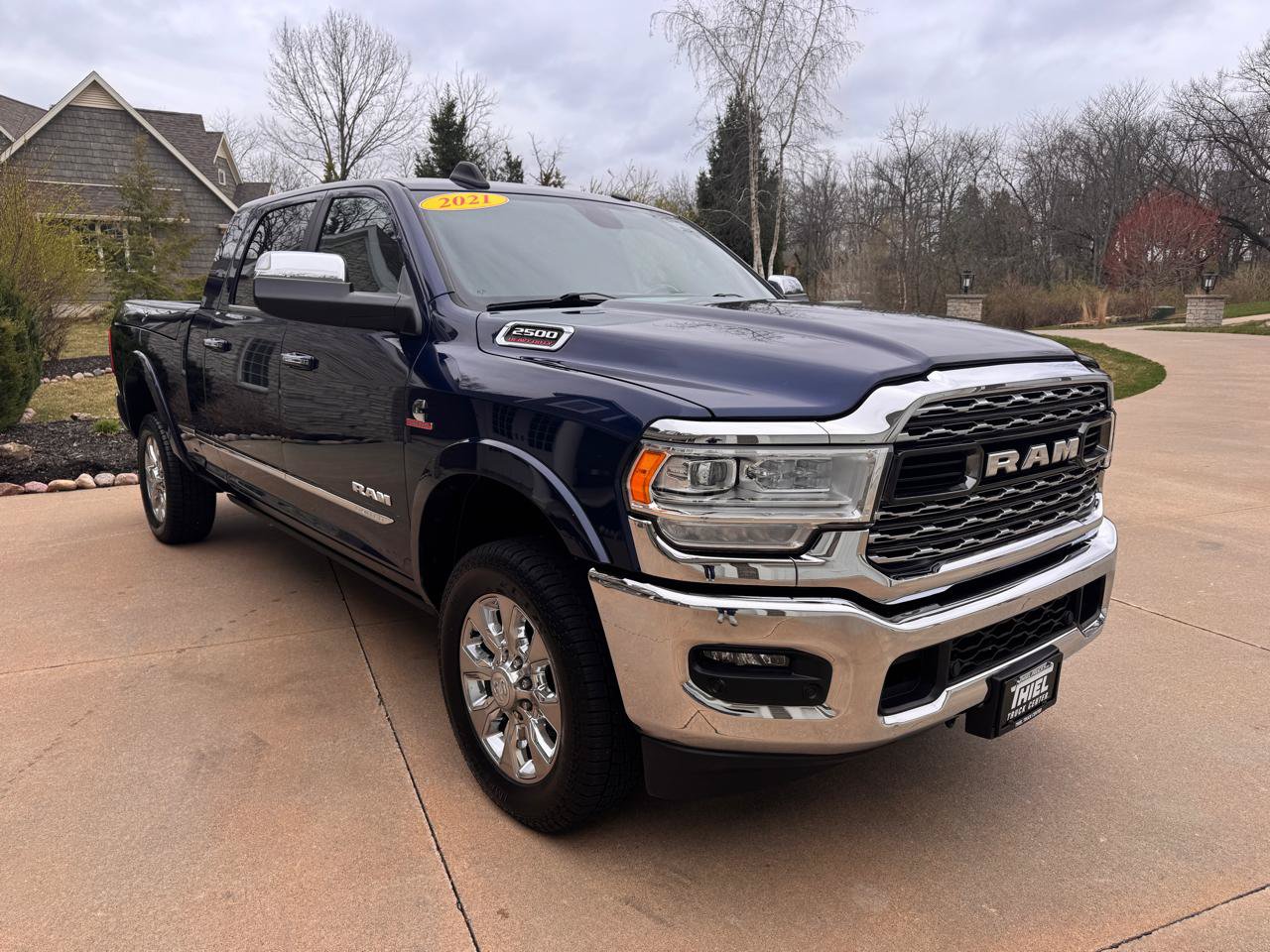 Used 2021 RAM 2500 Limited w/ Cold Weather Group AWD/4WD image 8