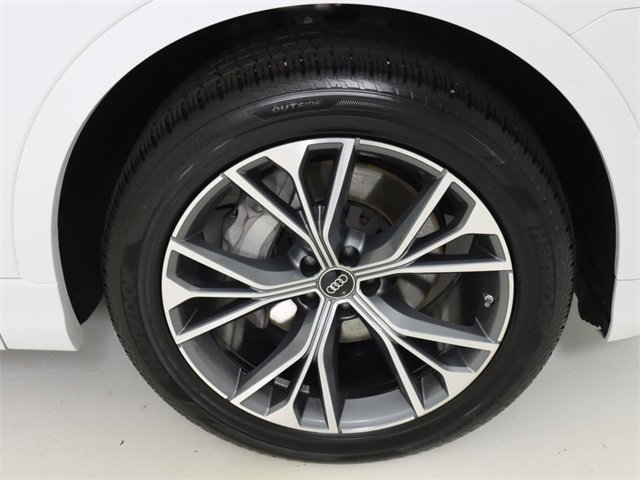 Certified 2025 Audi Q8 Premium Plus image 9