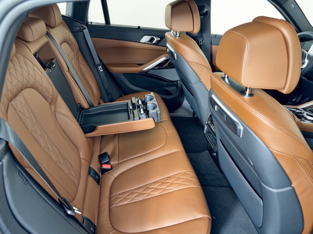 New 2027 BMW X6 xDrive40i w/ Executive Package AWD/4WD image 29