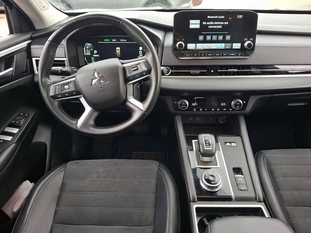Used 2024 Mitsubishi Outlander 4WD Plug-In Hybrid image 21