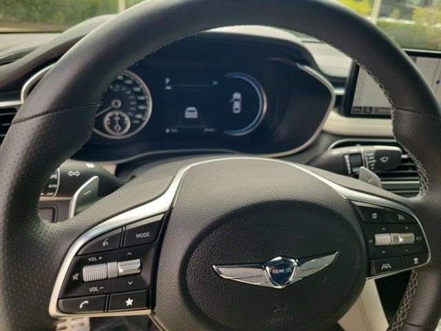 Used 2023 Genesis G70 2.0T w/ Sport Prestige Package image 23