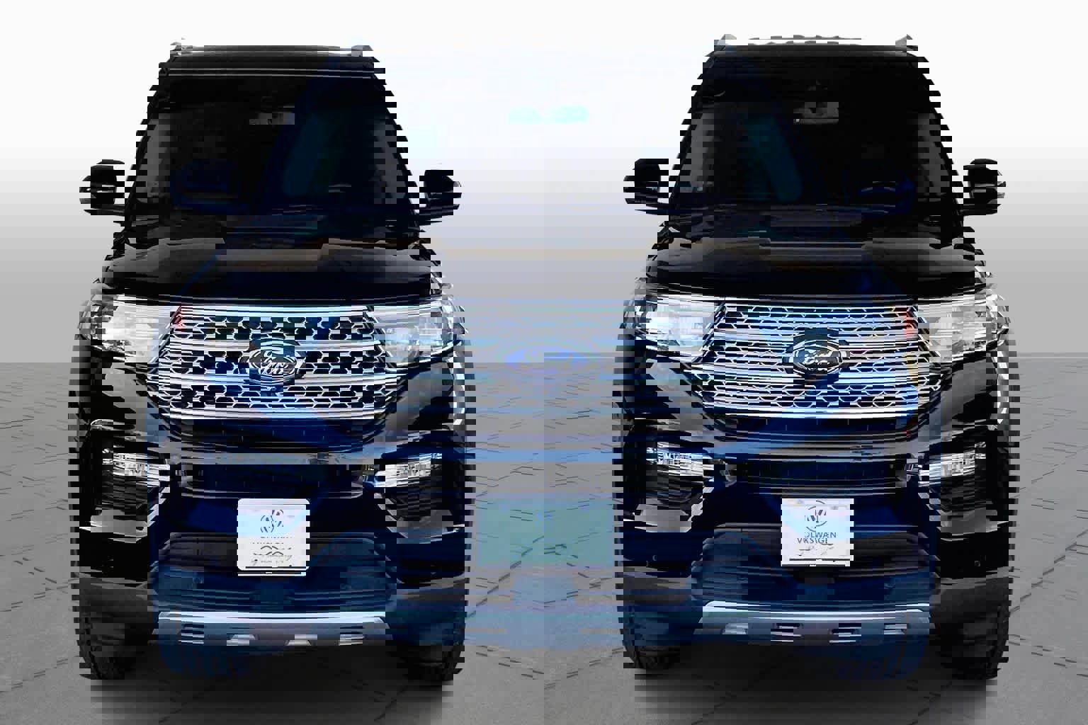 Used 2022 Ford Explorer Limited w/ Equipment Group 301A image 3