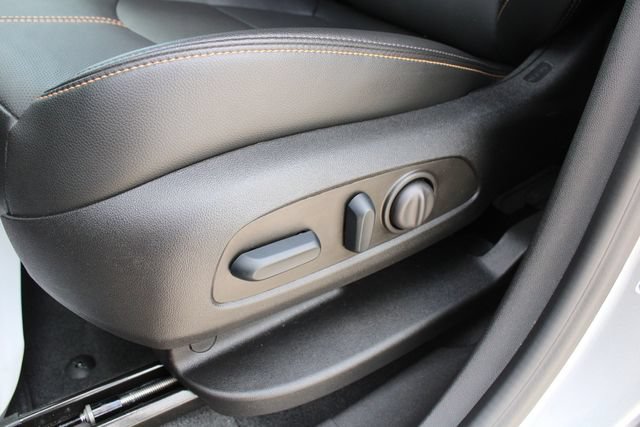 Used 2024 Chevrolet Equinox Premier AWD/4WD image 3