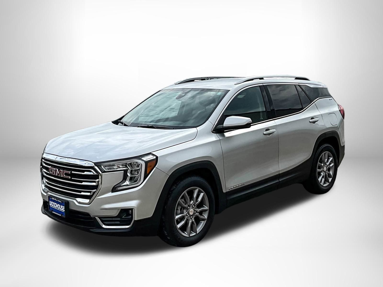 Certified 2022 GMC Terrain SLT FWD image 1