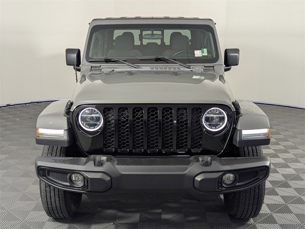 Used 2022 Jeep Gladiator Sport image 10