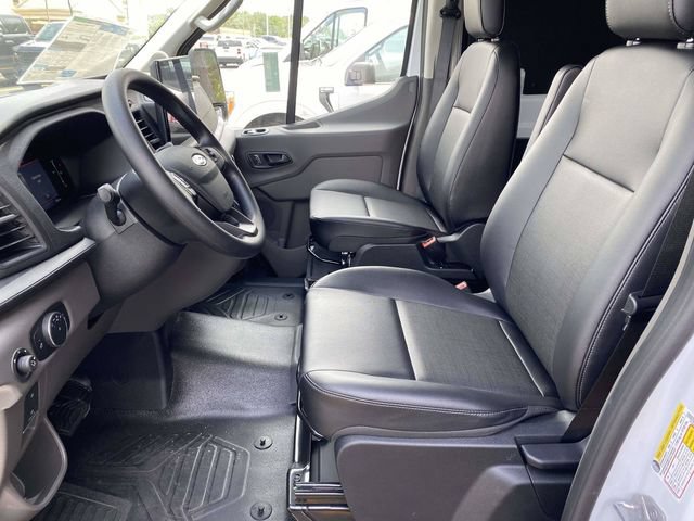 New 2026 Ford Transit 250 148 Medium Roof w/ Load Area Protection Package RWD image 6