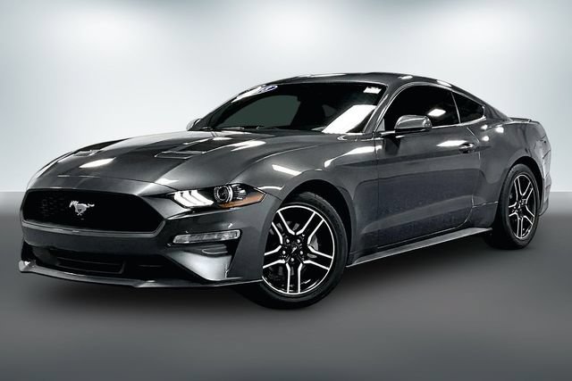 Used 2018 Ford Mustang Coupe w/ Equipment Group 101A RWD image 3