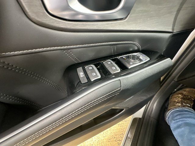 Certified 2026 Kia Sorento SX AWD/4WD image 17