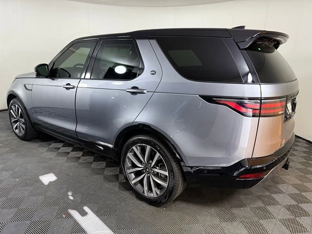 Certified 2025 Land Rover Discovery Dynamic SE image 5