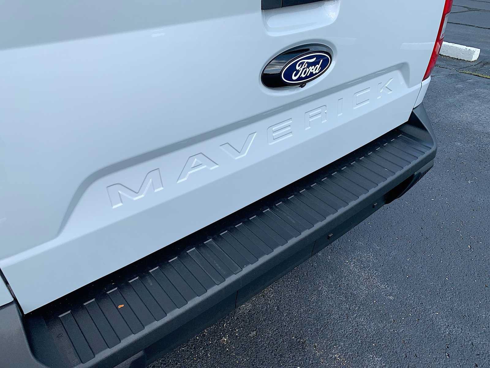Used 2025 Ford Maverick XL w/ Equipment Group 101A AWD/4WD image 27
