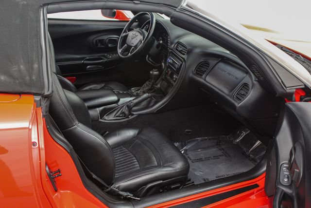 Used 2000 Chevrolet Corvette Convertible w/ Memory Pkg RWD image 20