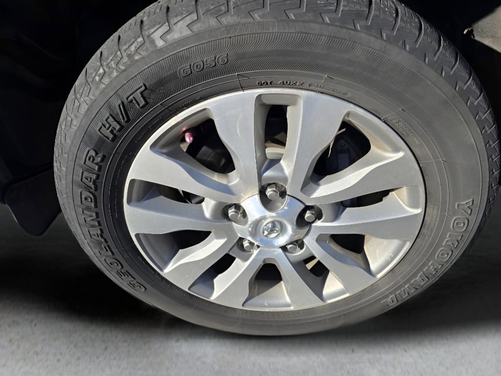 Used 2015 Toyota Tundra Limited image 8