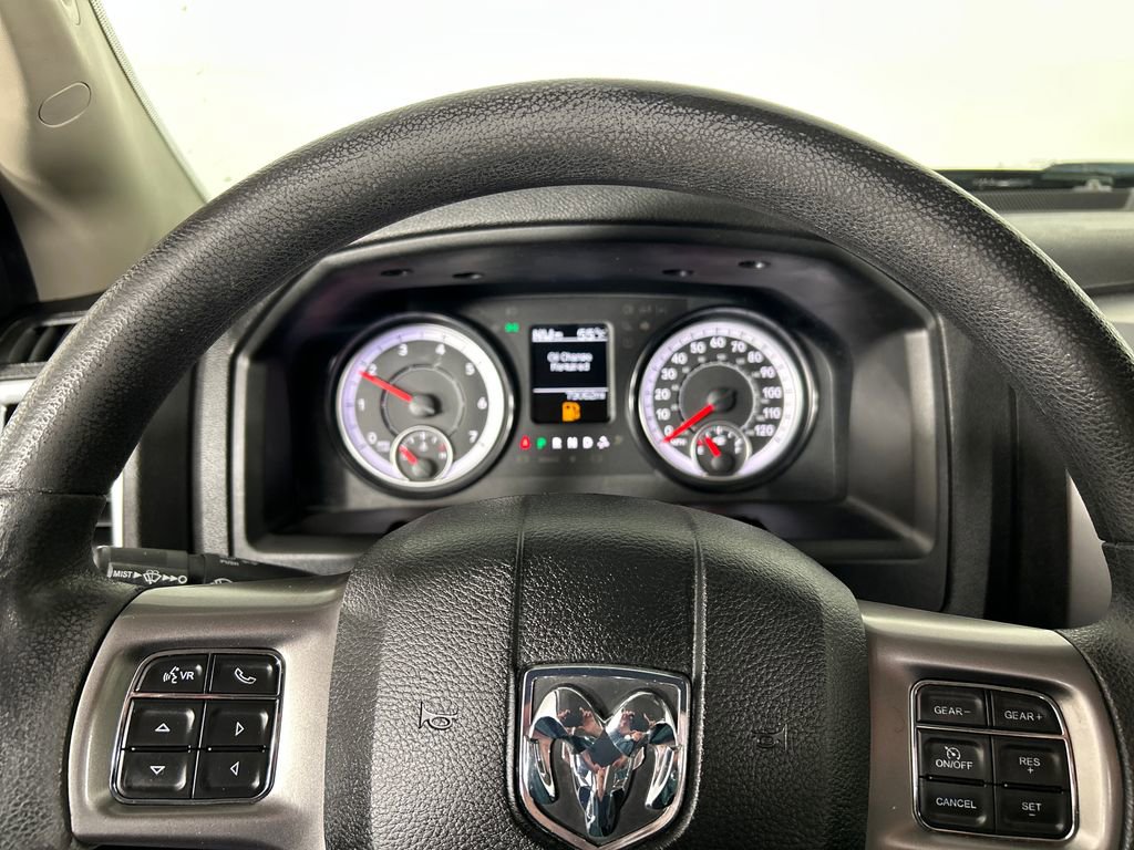 Used 2022 RAM 1500 Classic SLT AWD/4WD image 14