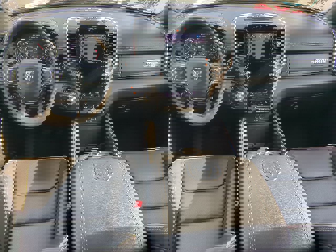 Used 2025 RAM 1500 Laramie image 13