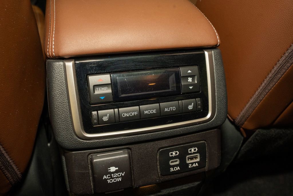 Used 2023 Subaru Ascent Touring image 8
