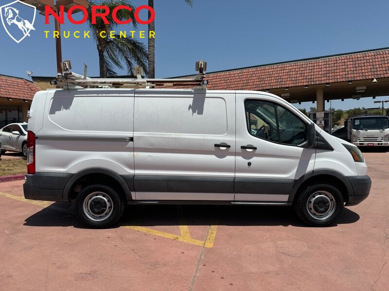 Used 2015 Ford Transit 250 130 Low Roof RWD image 1