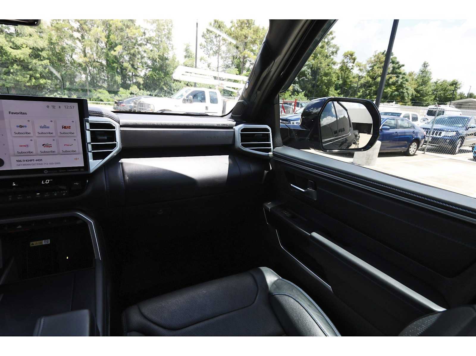Used 2023 Toyota Tundra Platinum AWD/4WD image 8