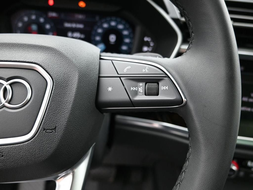 New 2025 Audi Q3 2.0T Premium image 15