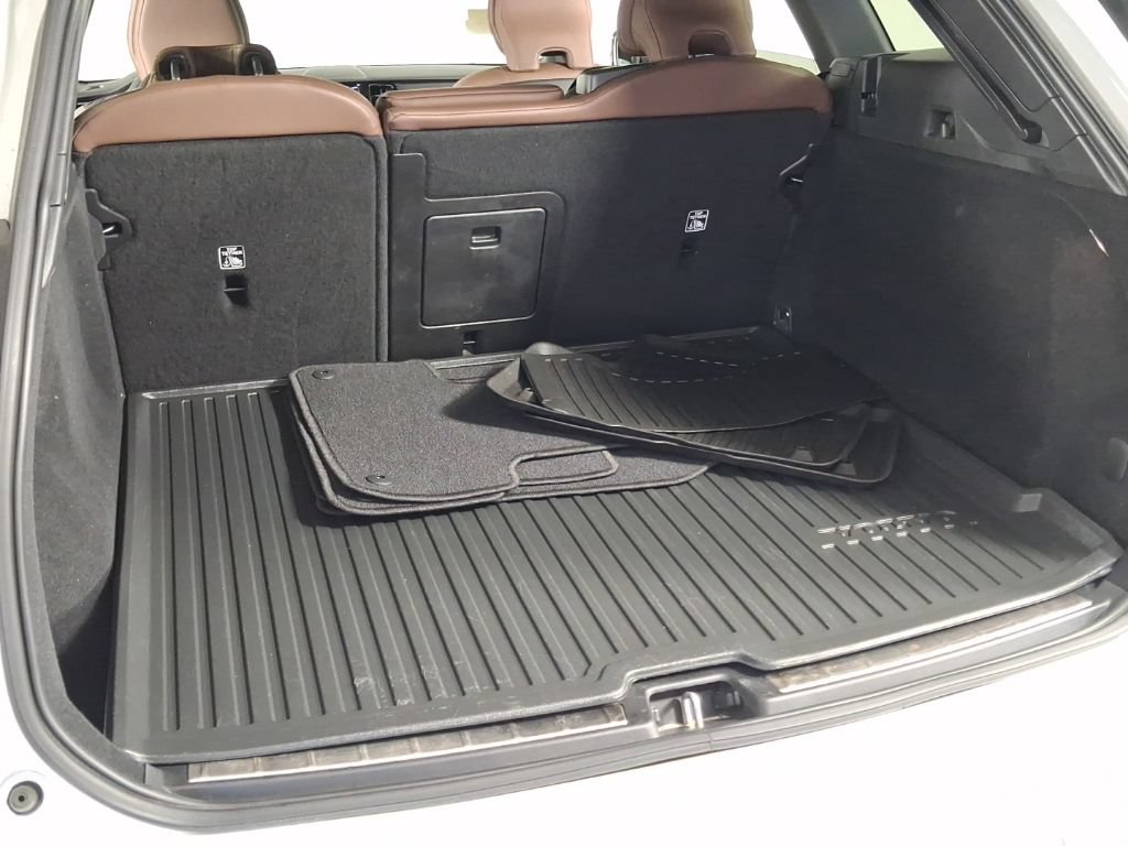 Certified 2023 Volvo XC60 B5 Plus w/ Climate Package AWD/4WD image 14