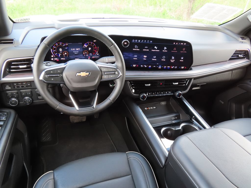 Certified 2025 Chevrolet Tahoe Premier w/ Sun And Tow Package AWD/4WD image 4