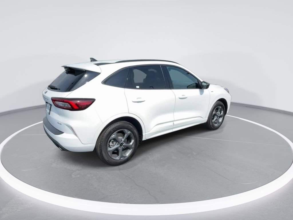 Used 2023 Ford Escape ST-Line image 8