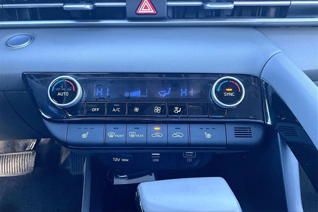 Used 2022 Hyundai Elantra SEL w/ Convenience + Premium Package image 31