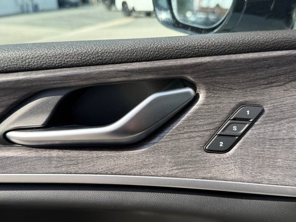 Certified 2024 Jeep Grand Cherokee Limited image 19