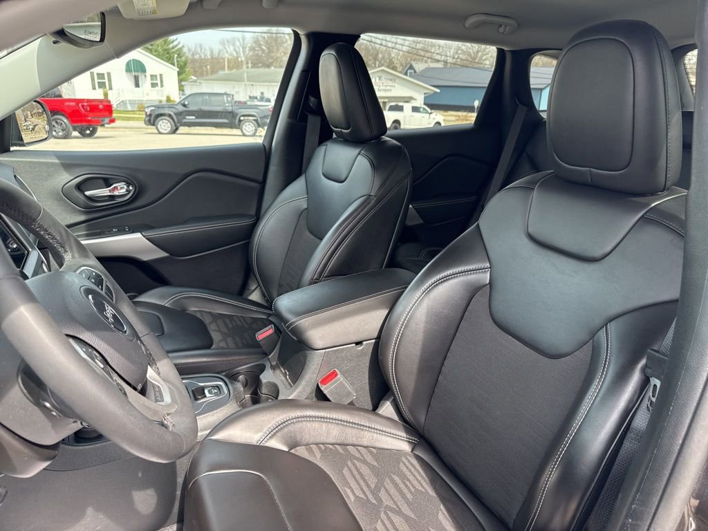 Used 2022 Jeep Cherokee Latitude image 14